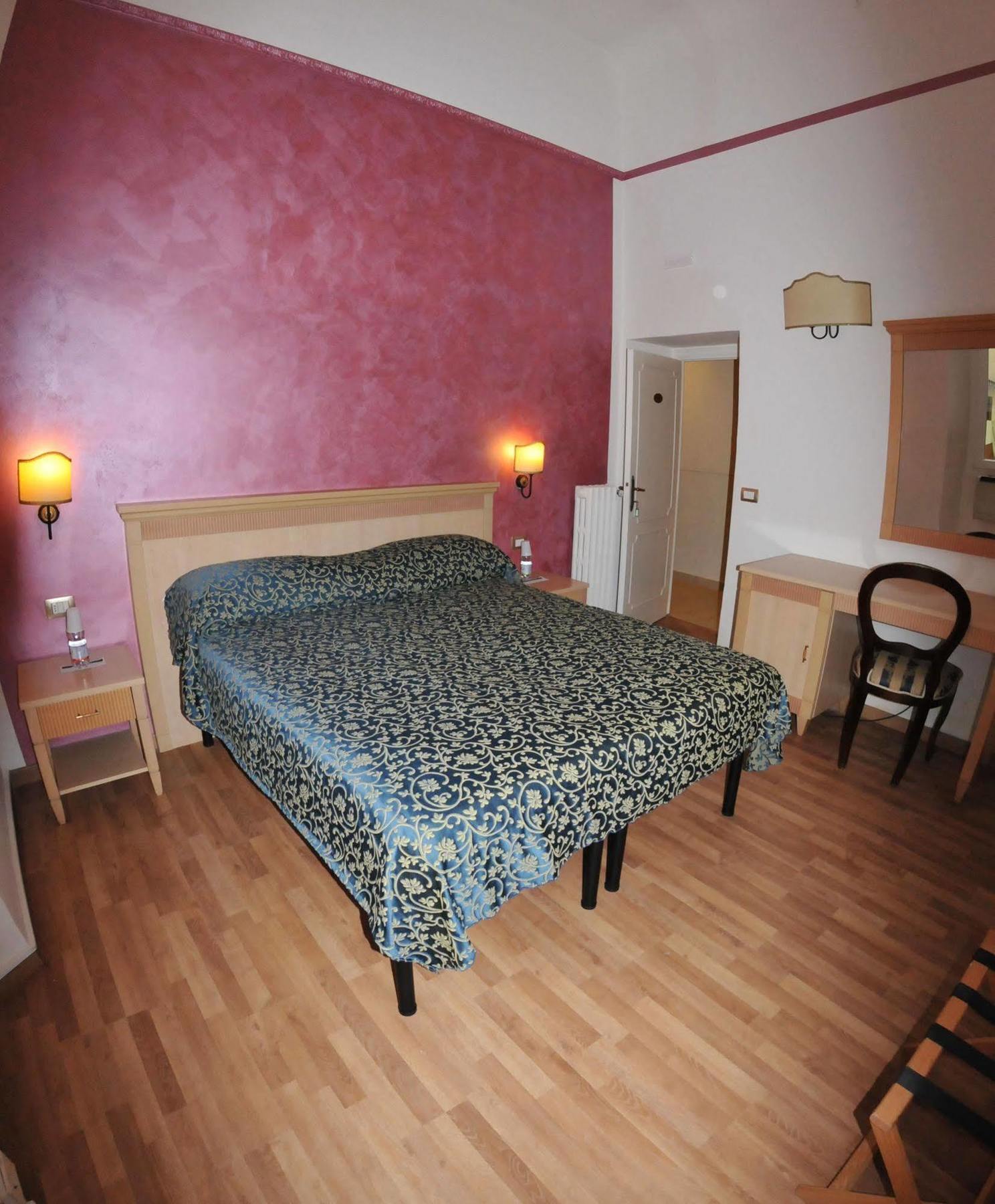 Hhb Hotel 佛罗伦萨 外观 照片