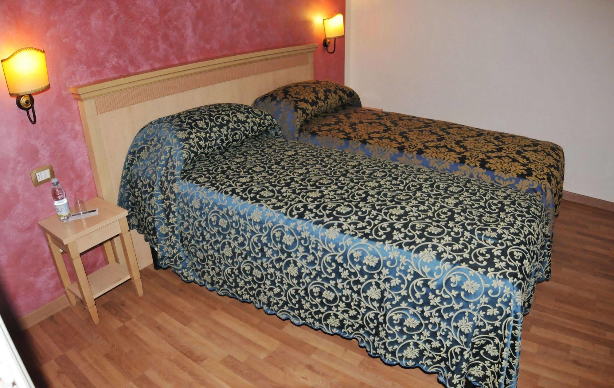 Hhb Hotel 佛罗伦萨 外观 照片