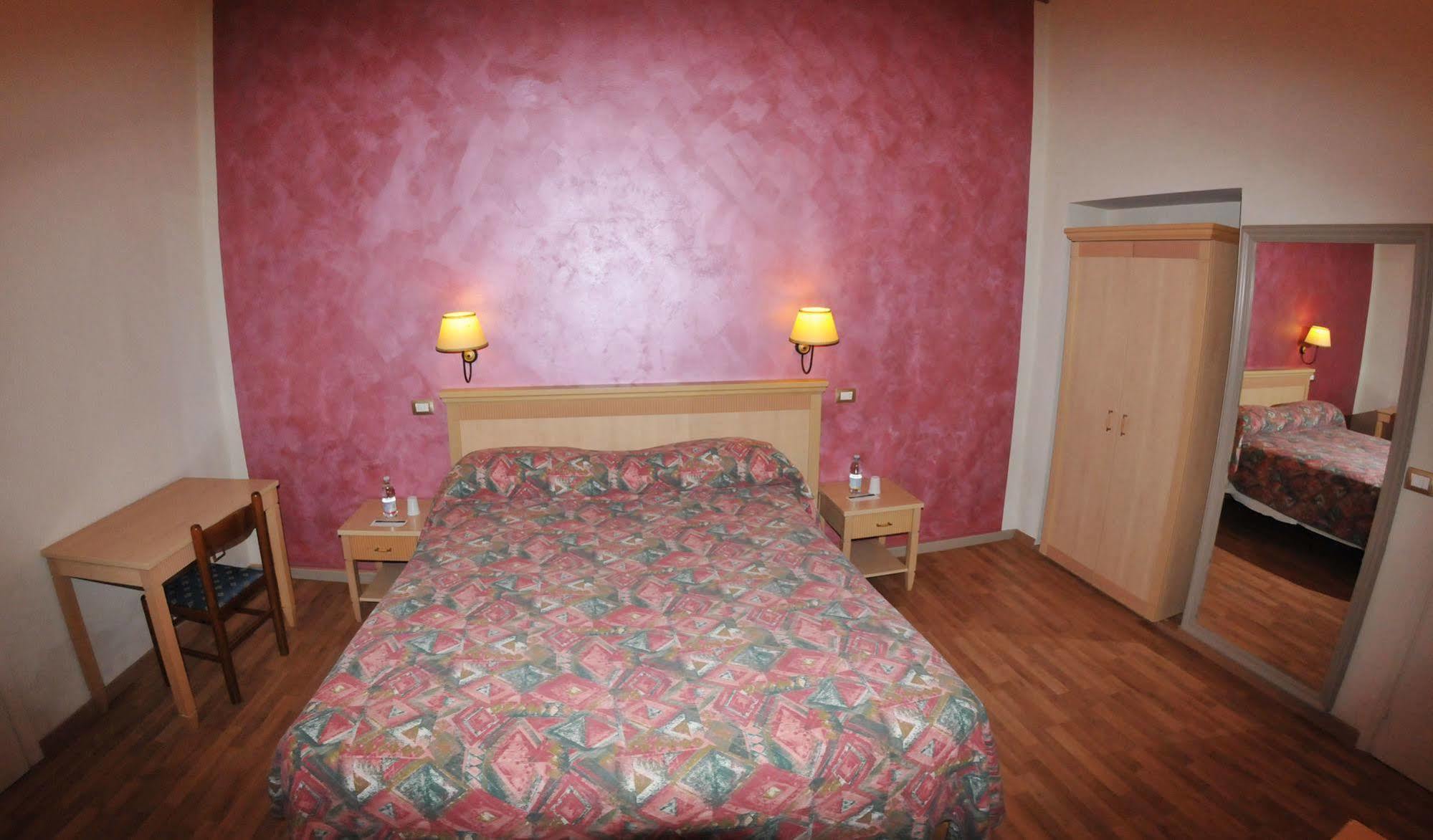 Hhb Hotel 佛罗伦萨 外观 照片